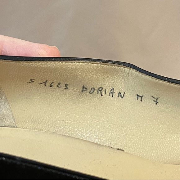 Silvia Fiorentina 7M Black Leather Heels - Picture 14 of 15